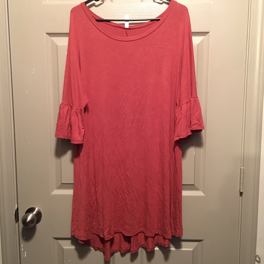Ruffle sleeved tunic